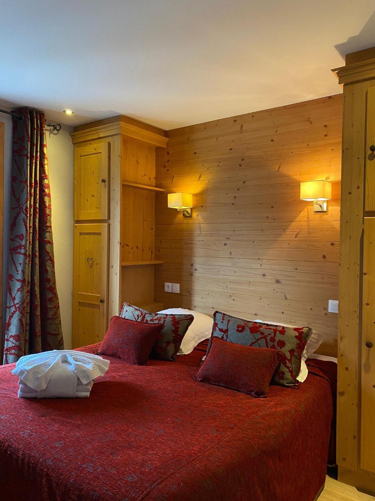 Thônes Hotel Et Appart'Hotel De L'Hermitage מראה חיצוני תמונה