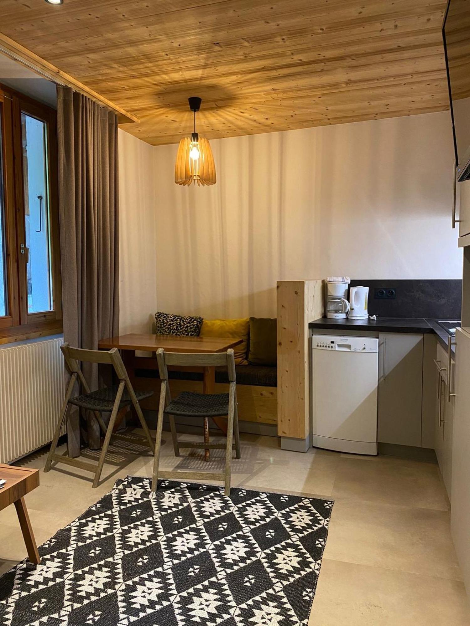 Thônes Hotel Et Appart'Hotel De L'Hermitage מראה חיצוני תמונה