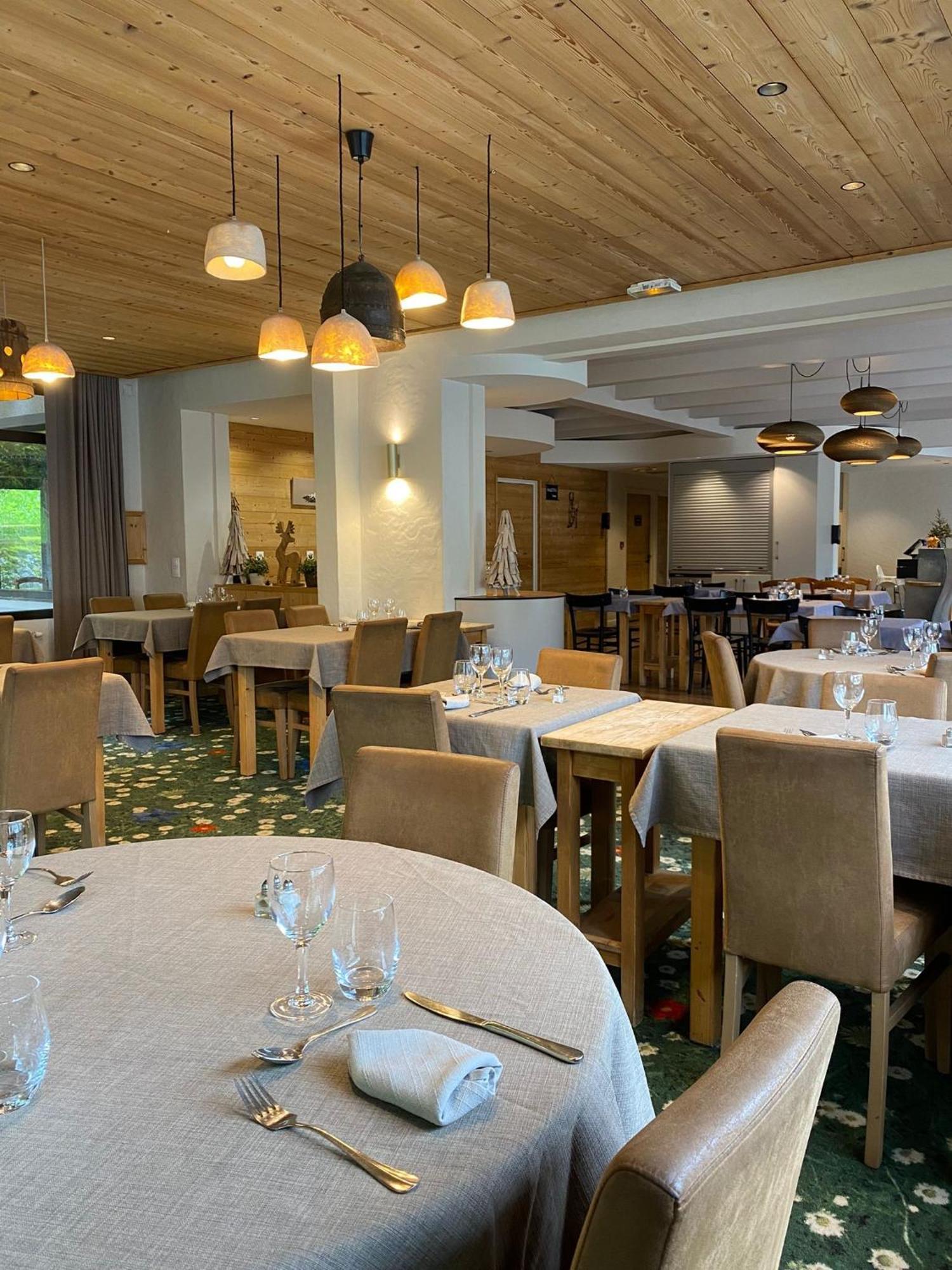 Thônes Hotel Et Appart'Hotel De L'Hermitage מראה חיצוני תמונה